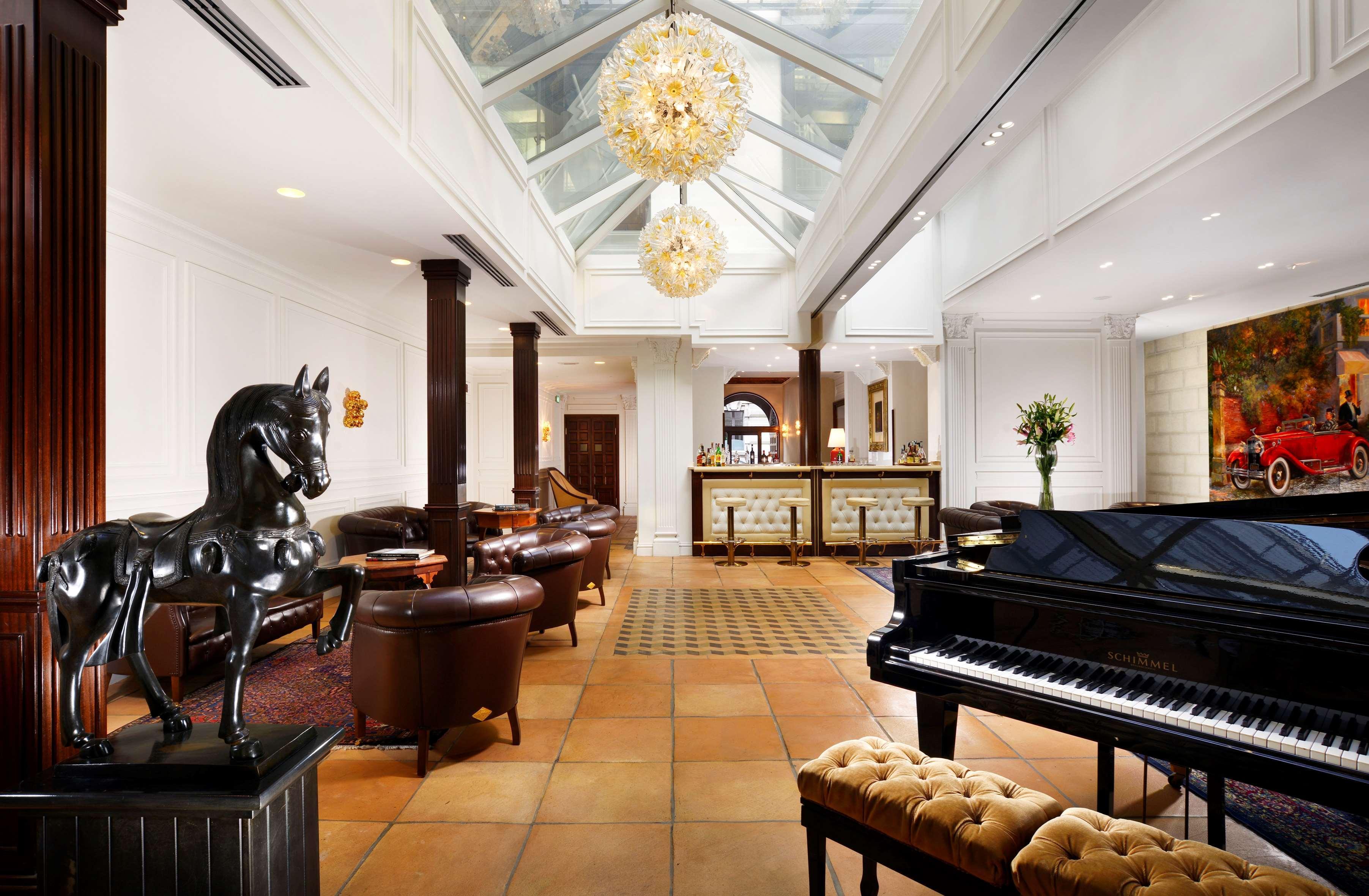 Hotel Pierre Milano Exterior foto The interior of the hotel
