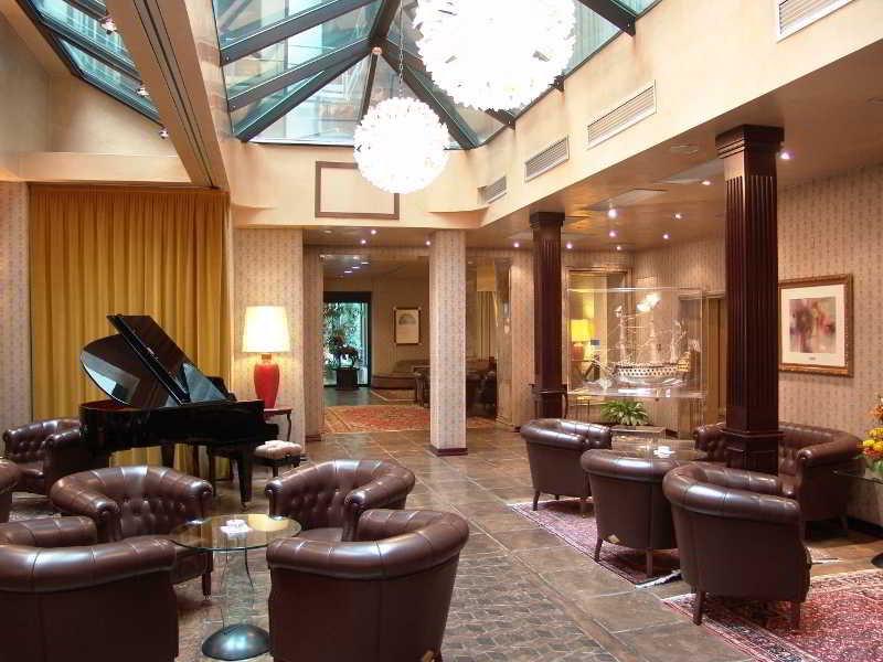 Hotel Pierre Milano Interior foto The lobby