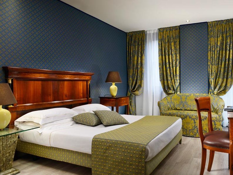 Hotel Pierre Milano Exterior foto A room at the hotel