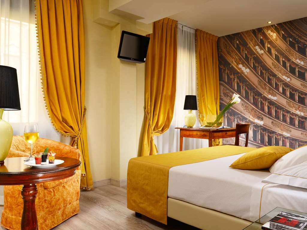 Hotel Pierre Milano Habitación foto A room at the hotel