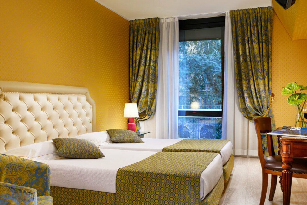 Hotel Pierre Milano Exterior foto A room at the hotel